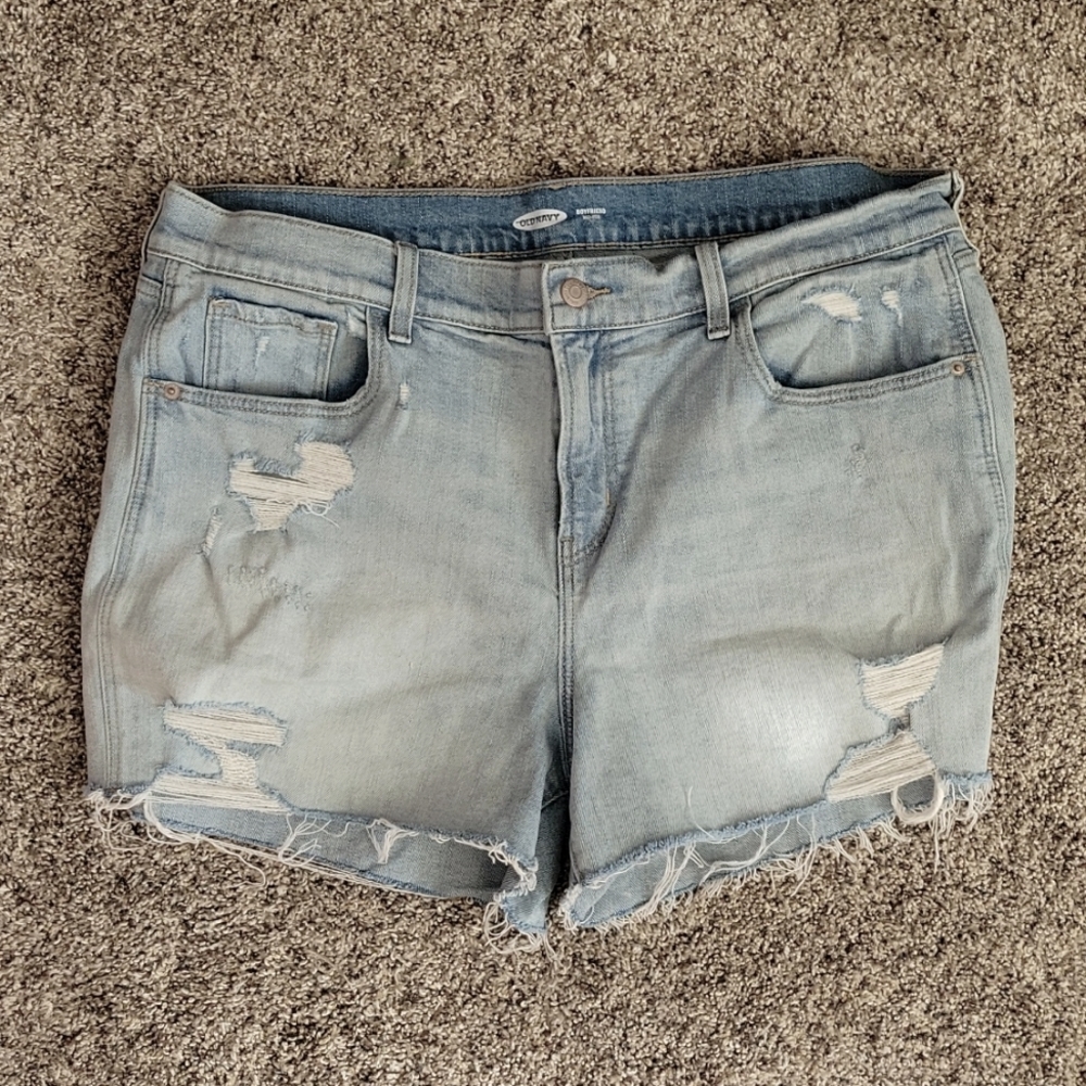 Old Navy High Rise Boyfriend Distressed Shorts size 16